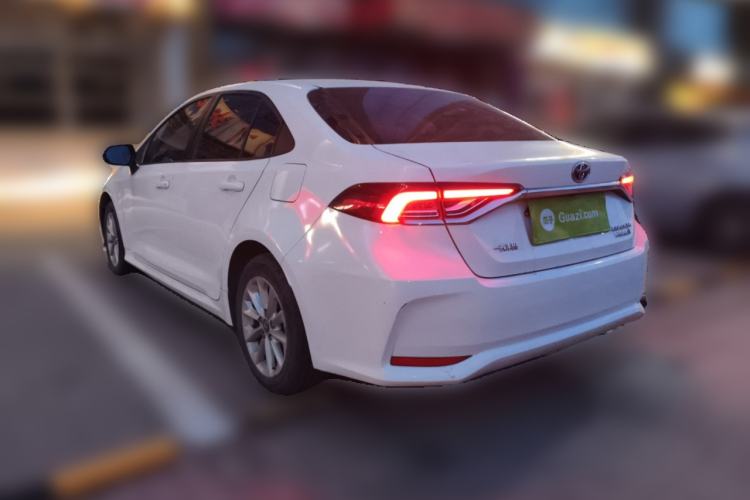 Used Toyota Corolla 2021 Dual-Motor 1.8L E-CVT Elite Edition
