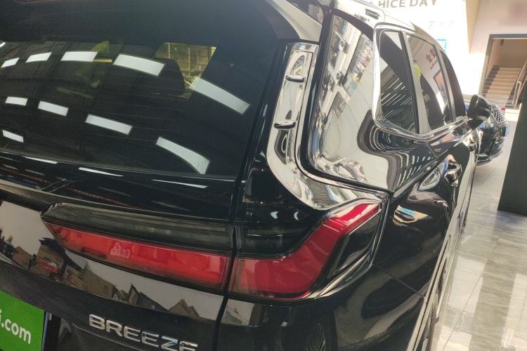 Used Honda Breeze 2023 240TURBO Two-Wheel-Drive Luxury Edition 5 Seats
