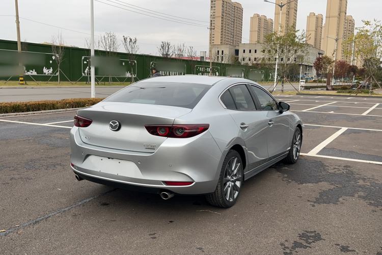 Used Mazda Mazda 3 Axela 2020 2.0L Automatic Luxury Version
