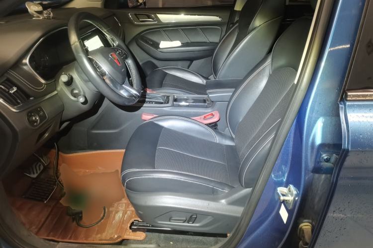 Used Roewe RX5 2016 20T Two-Wheel Drive Automatic Internet Smart Edition