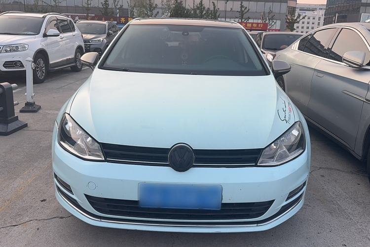 Used Volkswagen Golf 2016 230TSI Automatic Luxury Version
