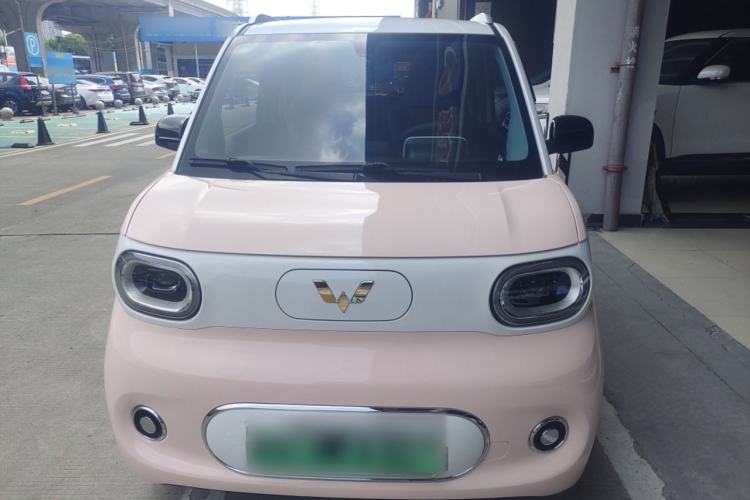 Used Wuling Hongguang MINIEV 2024 3rd Generation 215km Advanced Version
