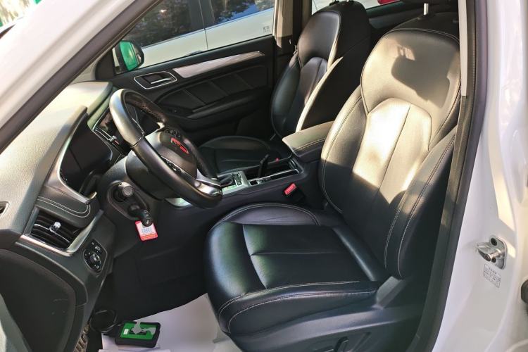 Used Roewe RX5 2016 30T Two-Wheel Drive Automatic Internet Smart Edition
