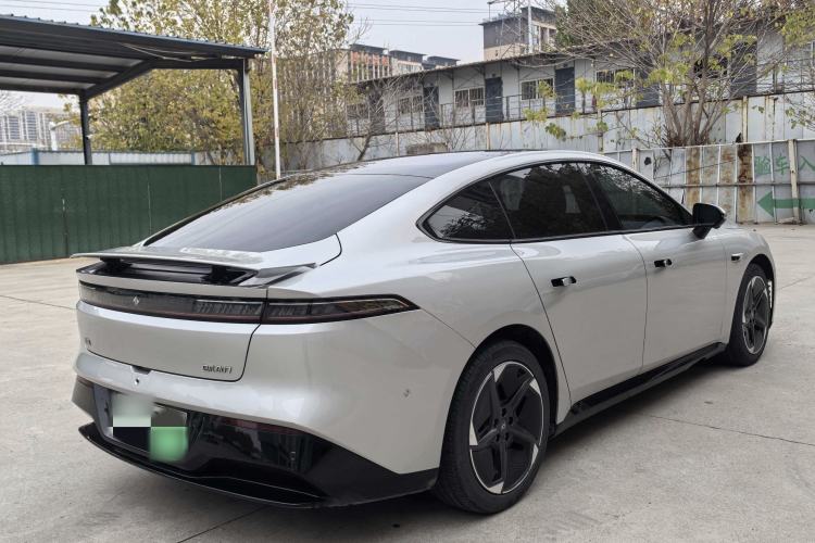 Used  eπ007 2024 530 Pro Version
