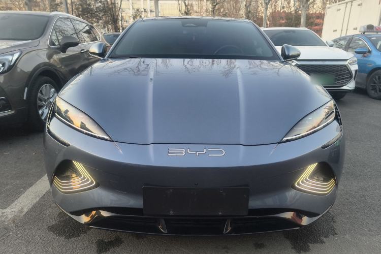 Used BYD Seal 2022 700 km Long-Range Rear-Wheel-Drive Version
