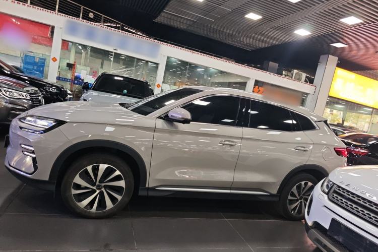 Used BYD Song PLUS New Energy 2024 Honor Edition EV 520km Premium Model
