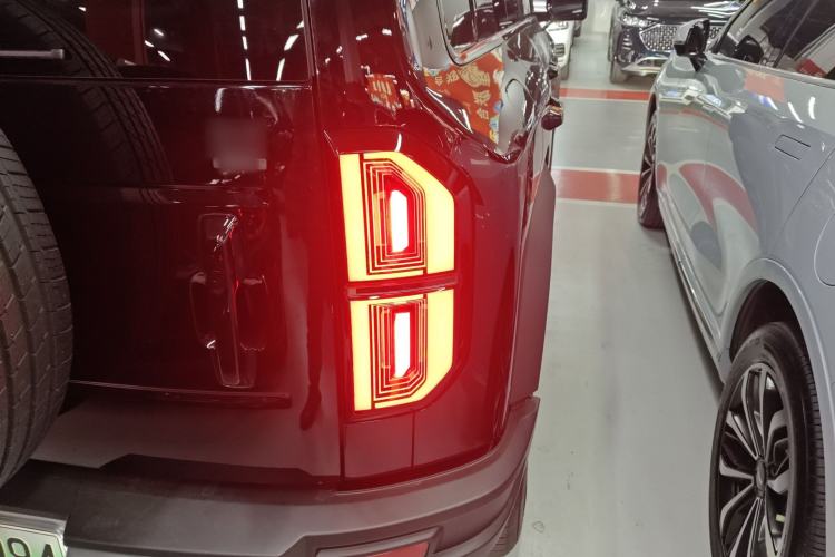 Used  Leopard 5 2023 Explore Edition