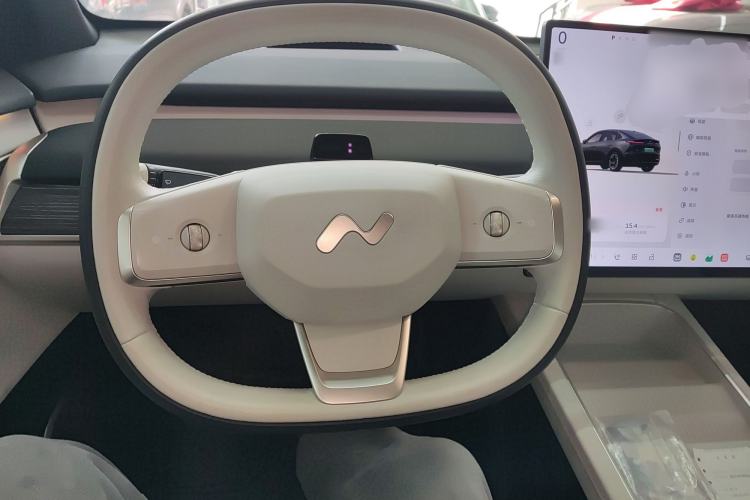 Used ONVO L60 2024 60 kWh All-Wheel Drive