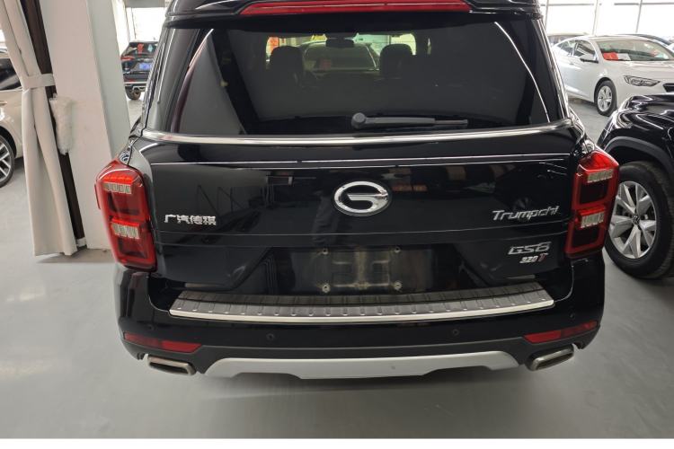 Used GAC Trumpchi GS8 2017 320T Two-Wheel Drive Luxury Smart Connectivity Version (7 Seats)
