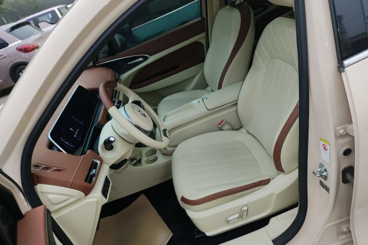 Used ORA Good Cat 2023 401 km Standard Range Prestige Version Lithium Iron Phosphate