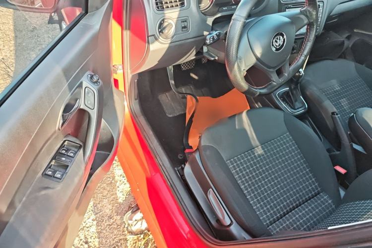 Used Volkswagen Polo 2014 1.4L Automatic Comfort Edition