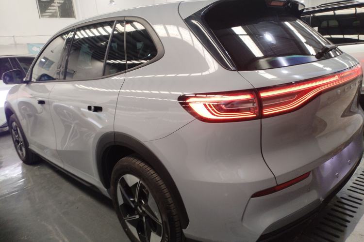 Used  E5 2024 440km Exploration Version
