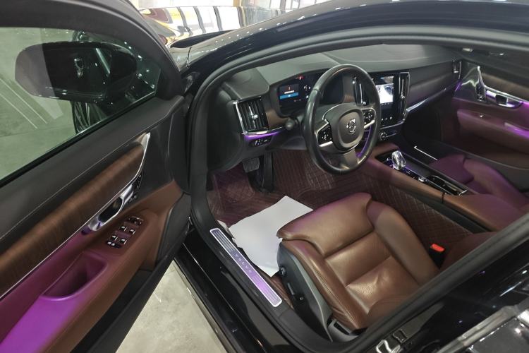 Used Volvo S90 2022 B5 Zhiyuan Luxury Edition