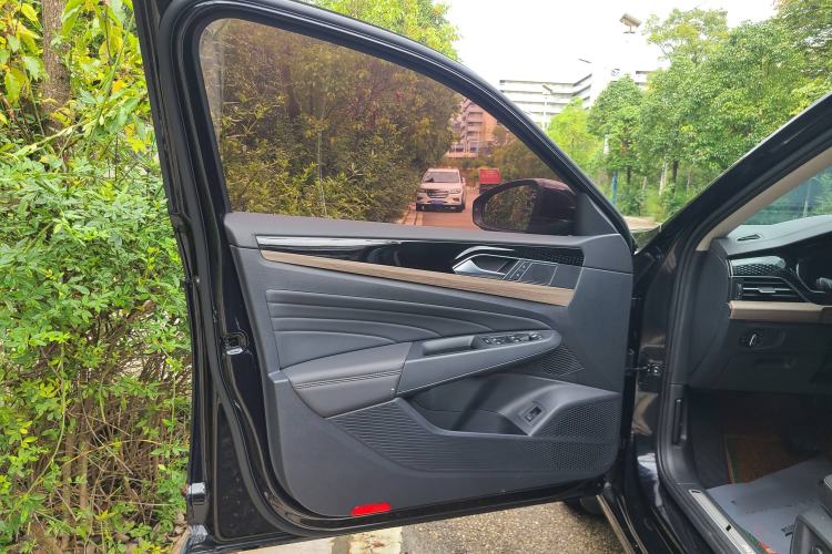 Used Volkswagen Passat 2019 330TSI Luxury Edition China VI Standard
