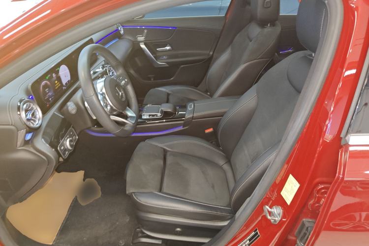 Used Mercedes-Benz A-Class 2020 Restyled A 200 L Sport Sedan Fashion Version
