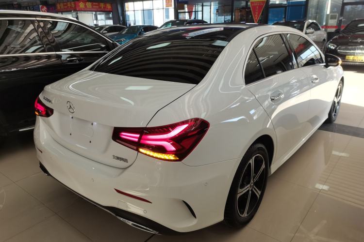 Used Mercedes-Benz A-Class 2022 Revised Version A 200 L Sport Sedan Fashionable Style