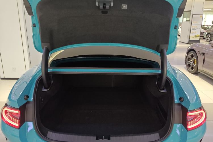 Used  SU7 2024 Rear-Drive Ultra-Long Range Advanced Pro-Level Intelligent Driving Version
