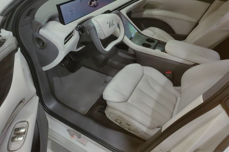 Used  LS7 2025 New Edition Ultra