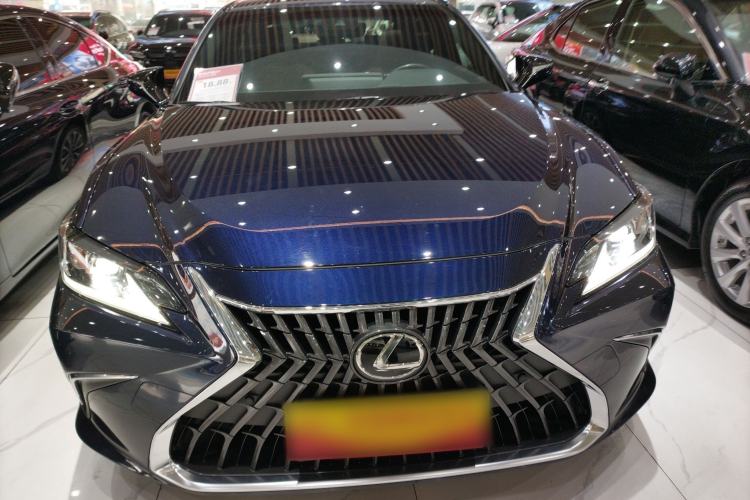Used Lexus ES 2022 200 Excellence Edition

