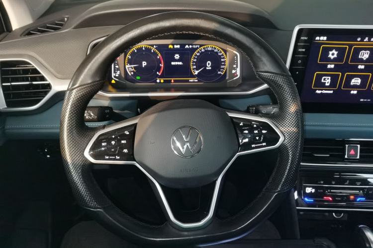 Used Volkswagen Tharu 2023 300TSI Two-Wheel-Drive Full Moon Edition