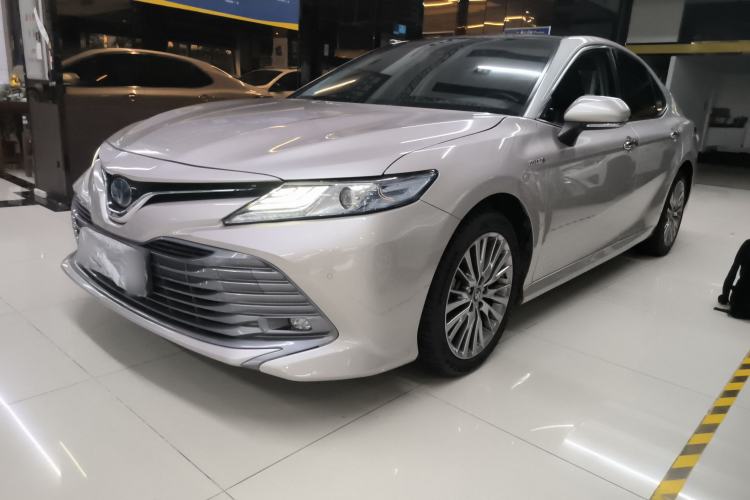 Used Toyota Camry 2019 Dual-Engine 2.5 HG Luxury Edition China VI Standard