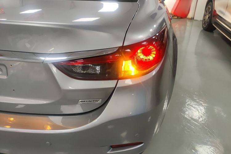 Used Mazda Atenza 2015 2.5L Blue Sky Sport Edition
