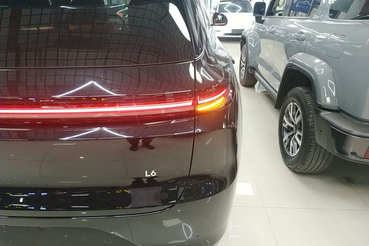 Used Li Auto L6 2025 Max Smart Refresh Edition
