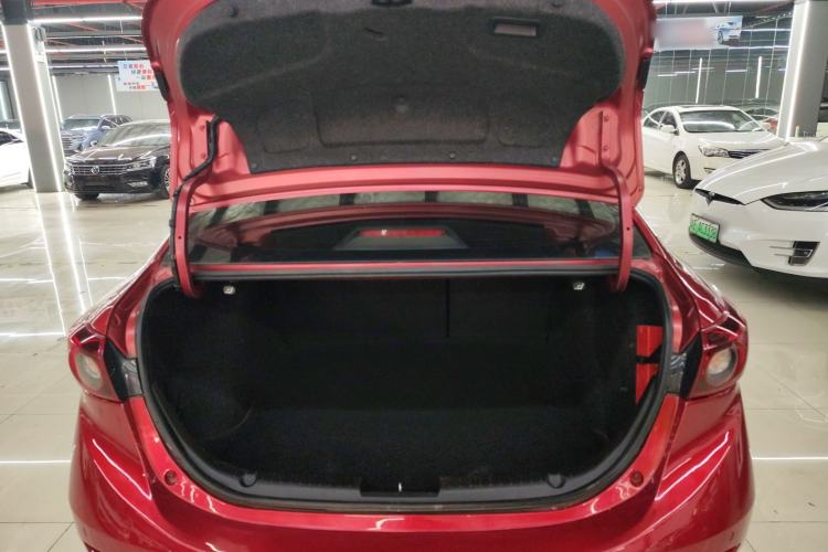 Used Mazda Mazda 3 Axela 2017 Sedan 1.5L Automatic Comfort Model Emission Standard China V
