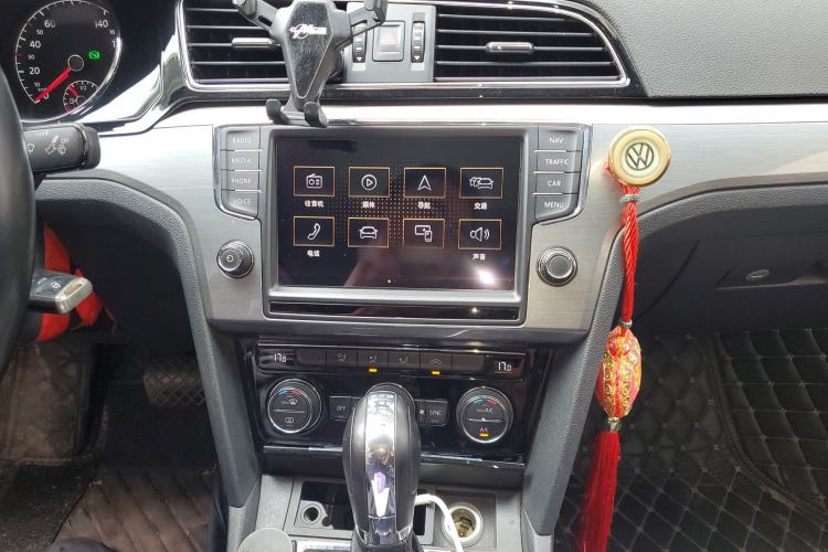 Used Volkswagen Lamando 2018 280TSI DSG Comfort Edition
