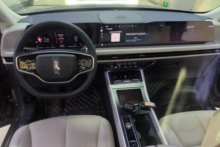 Used Lincoln Corsair 2023 2.0T Two-Wheel-Drive Luxury Edition
