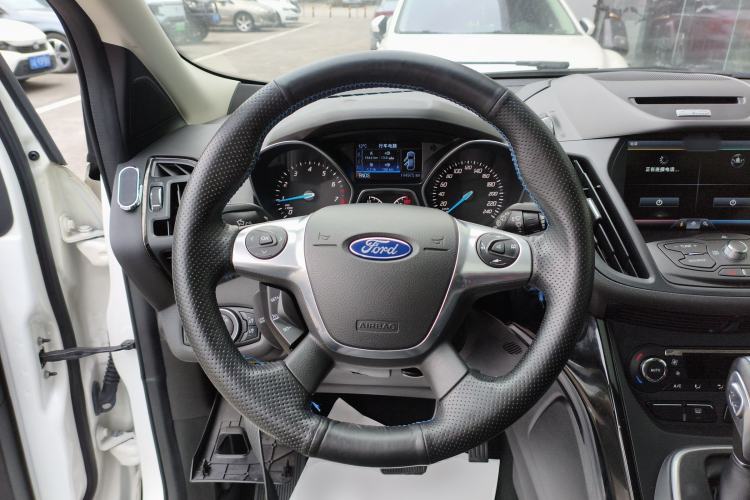 Used Ford Kuga 2015 2.0L GTDi Four-Wheel-Drive Sport Model