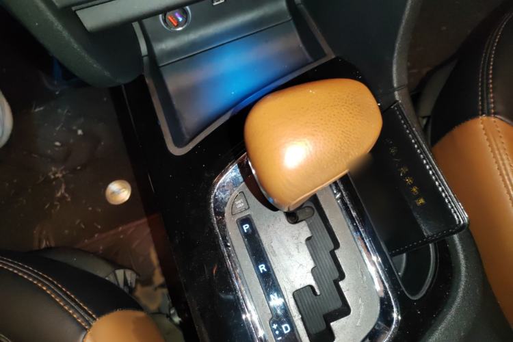 Used Soueast DX7 2015 1.5T Automatic Prestige Model
