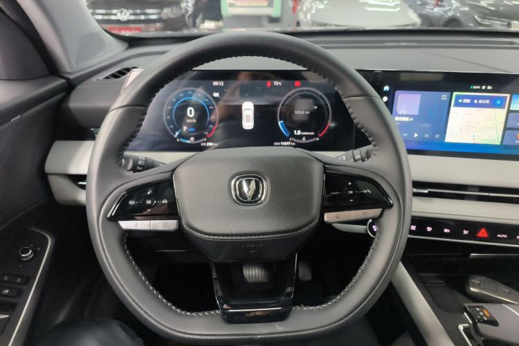 Used Changan CS75 PLUS 2024 3rd Generation Champion Edition 1.5T Intelligent Drive Dynamic Model