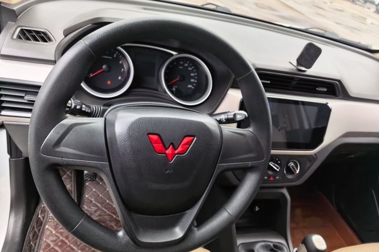 Used Wuling Hongguang 2021 1.5L Facelifted S Comfort Version with Electric Power Steering LAR
