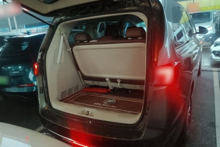 Used Buick GL8 2023 Land Executive Class Smart Enjoyment Model
