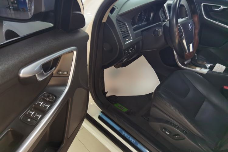 Used Volvo XC60 2017 T5 Smart Upgrade Edition