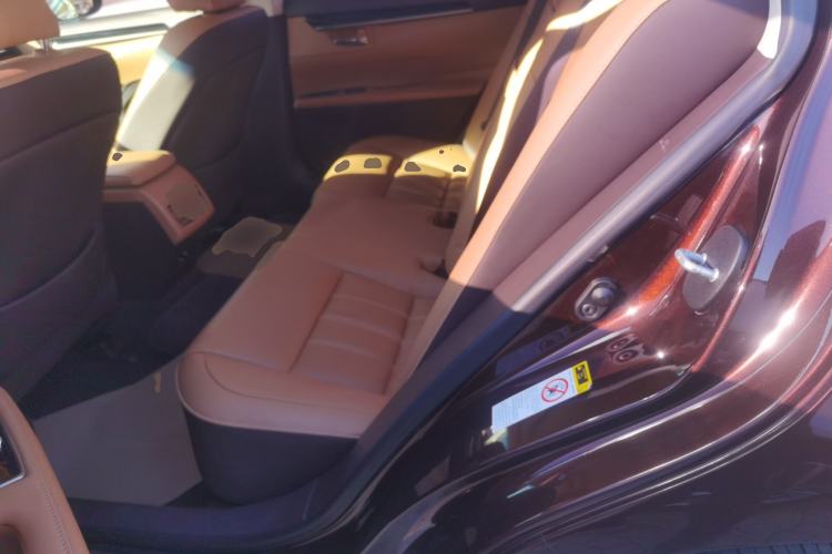 Used Lexus ES 2015 200 Comfort Edition
