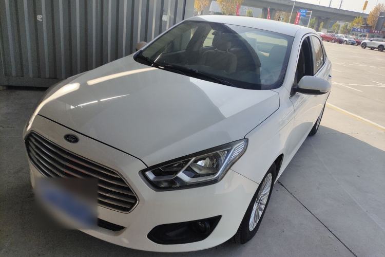 Used Ford Escort 2015 1.5L Manual Comfort Model
