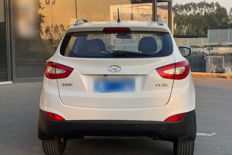 Used Hyundai ix35 2015 2.0L Automatic 2WD Smart Type China IV

