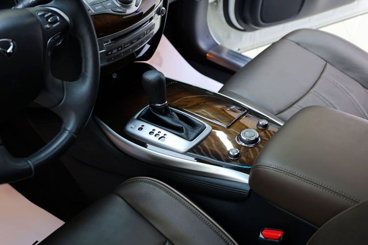 Used Infiniti QX60 2014 2.5 S/C Hybrid All-Wheel-Drive Versatile Edition