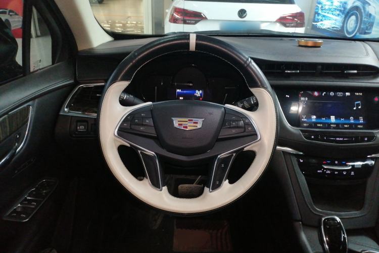 Used Cadillac XT5 2016 28T Four-Wheel Drive Luxury Model
