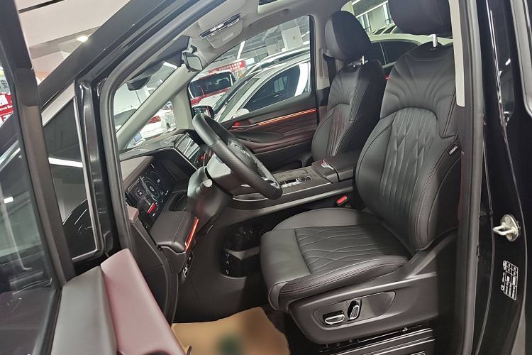 Used GAC Trumpchi M8 2024 Master Series 400T Prestige Edition
