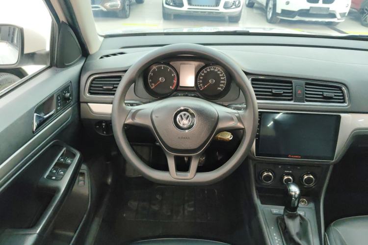 Used Volkswagen Lavida 2015 1.6L Automatic Fashion Edition