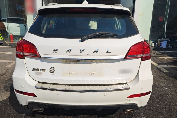 Used Haval H2 2016 Red-Label 1.5T Manual Two-Wheel Drive Luxury Model

