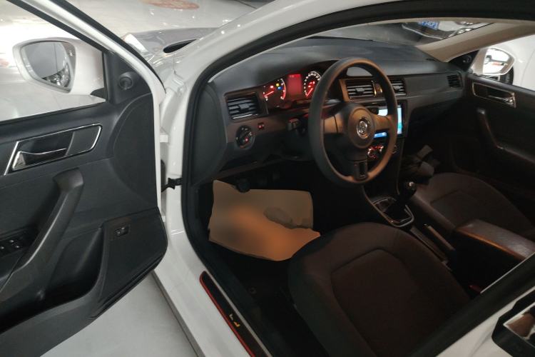 Used Volkswagen Santana 2016 1.6L Manual Fashion Edition