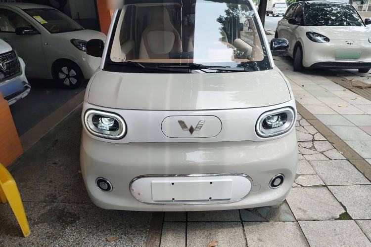 Used Wuling Hongguang MINIEV 2024 3rd Generation 215km Advanced Version
