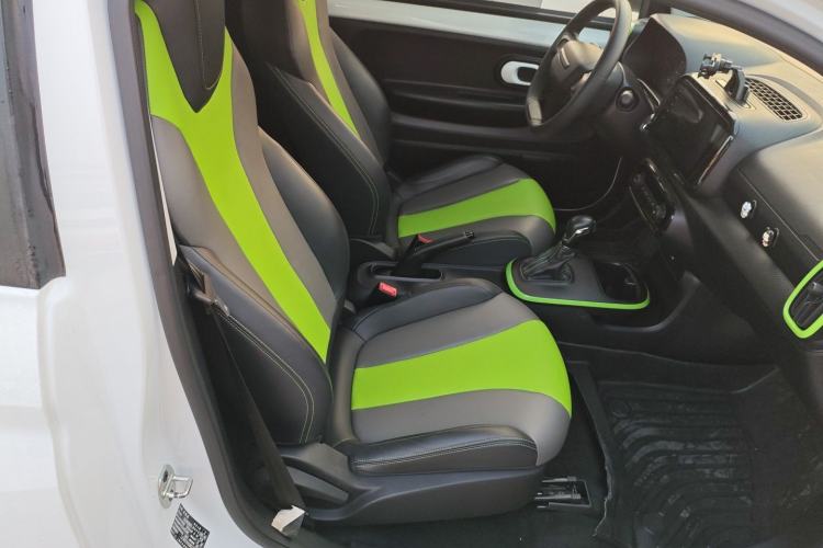 Used Roewe Clever 2021 302 km New Four-Seater Super-Efficient Version