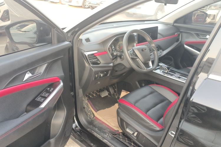 Used SOL X8 2021 300T DCT Leading Smart Connectivity Version 7 Seats
