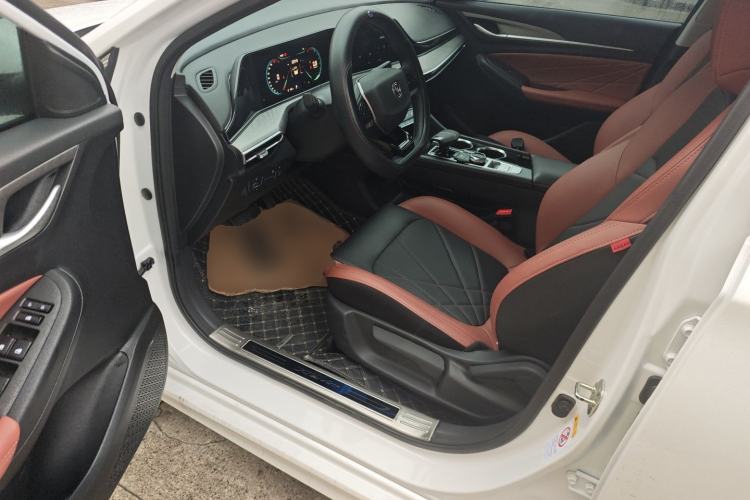 Used Changan Eado 2022 PLUS Blue Whale NE 1.4T GDI DCT Prestige Edition
