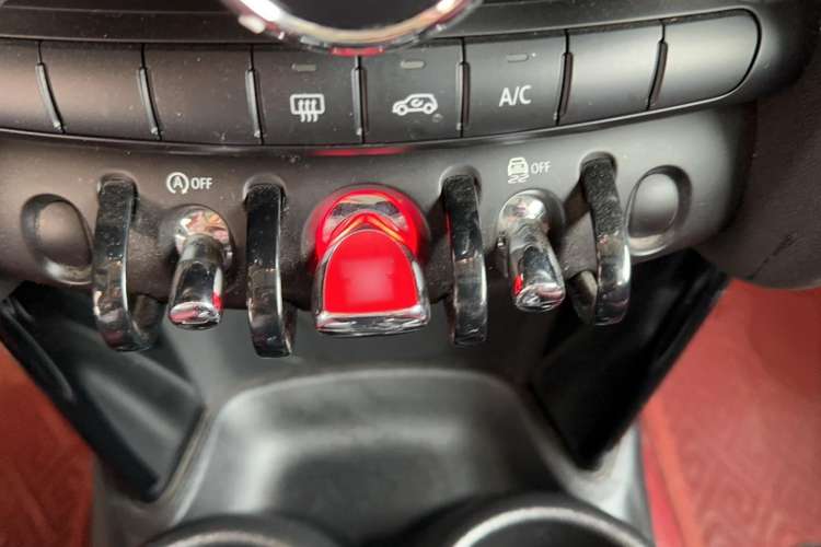 Used  MINI 2018 1.5T ONE PLUS
